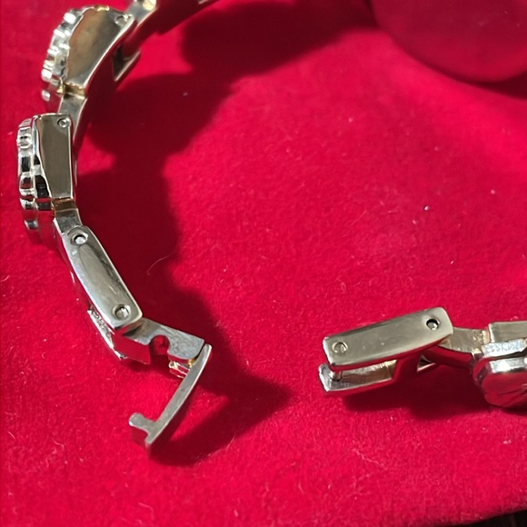 Disney Eeyore Bracelet Watch - Picture 6 of 7